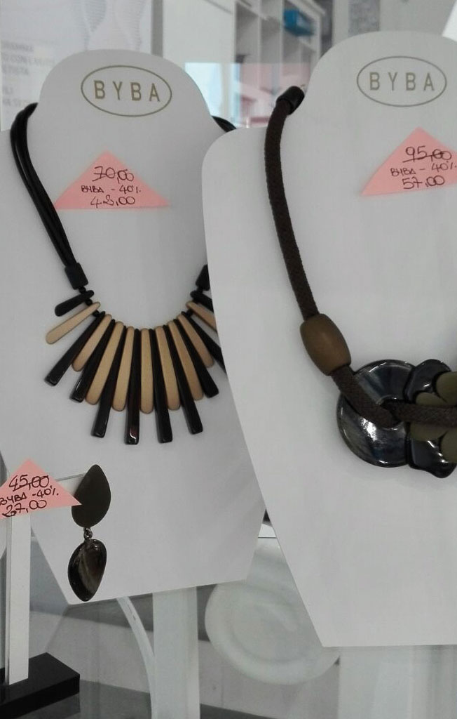 ACCESSORI06